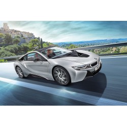 REVELL MAQUETTE  BMW I8...