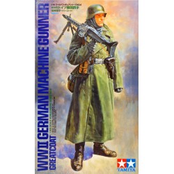 TAMIYA 36306 1/16 WWII German Machinegun runer (GREATCOAT)